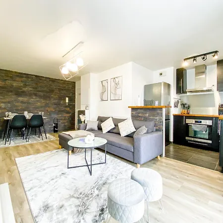 Gray Spot - Rer Centre & Parking Apartment Bussy-Saint-Georges